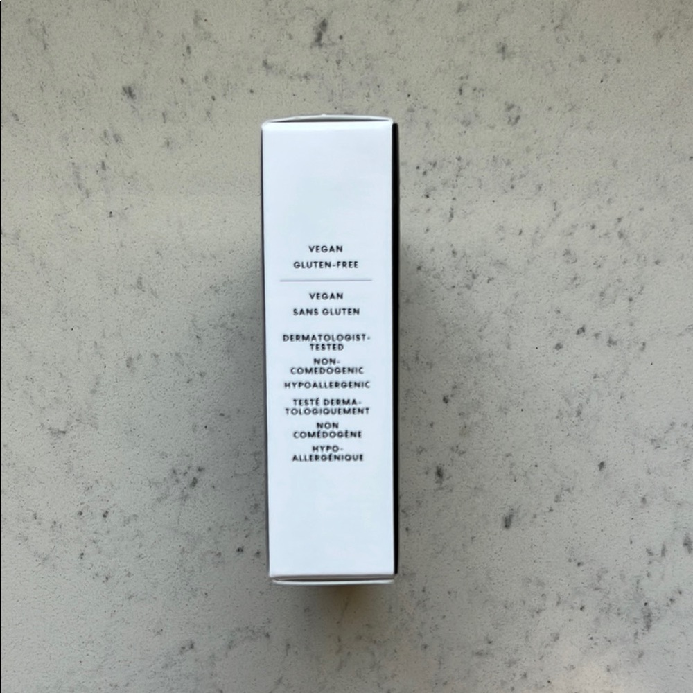 bareMinerals BarePro 16 Hr Powder Foundation: Color Light 25 Cool - Picture 4 of 5